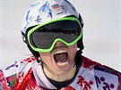 RADOST V CÍLI. Eva Samková vybojovala zlatou medaili ve snowboardcrossu. (16....