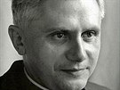 Joseph Ratzinger v dob, kdy psobil jako profesor na univerzit v ezn. (14....