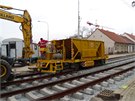 Pokládání nových kolejí na tramvajovou tra Hercovka - Trojská 