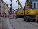 Pokládání nových kolejí na tramvajovou tra Hercovka - Trojská 