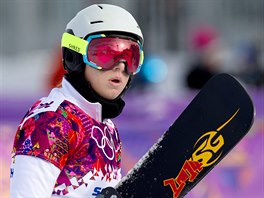 esk snowboardistka Ester Ledeck v kvalifikaci paralelnho obho slalomu na...