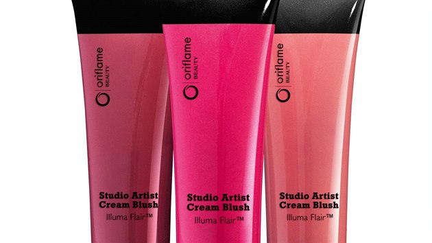 Krmov produkt Studio Artist Cream Blush od Oriflame tve hezky rozjasn. Vnov se hod pro tmav ple, rov pro studen typy, broskvov pro ty tepl. Jedna stoj 209 K.