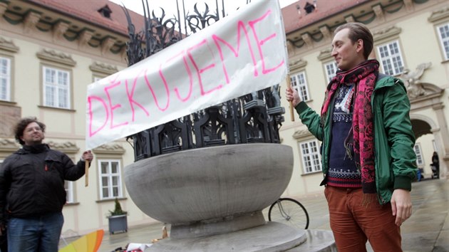 Brfink skupiny t Brno ped brnnskm magistrtem (ter - 11. 2. 2013).