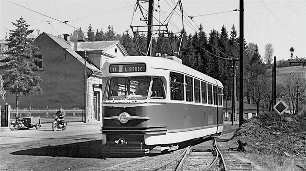V roce 1957 se na jabloneck trati zkouel prototyp vozu T2.