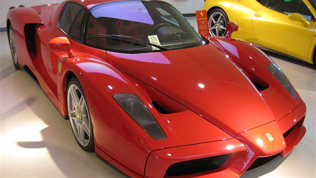 Model Ferrari 2002 vmuzeu vMaranellu