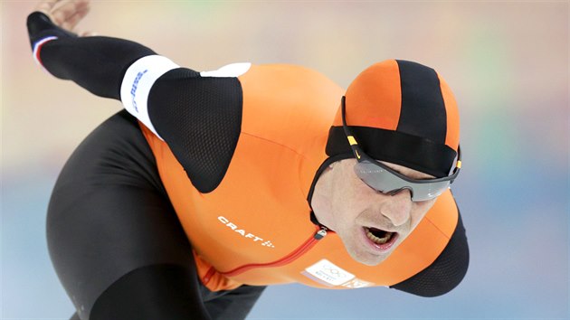 Nizozemsk rychlobrusla Bob de Jong v olympijskm zvodu na 10 kilometr. (18. nora 2014)