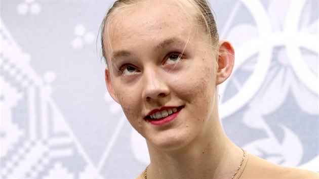 esk krasobruslaka Elizaveta Ukolov v olympijskm krtkm programu. (19. nora 2014)