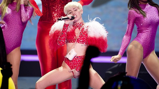 Miley Cyrusov chce svou show okovat, ale taky vychovvat dti k umn.