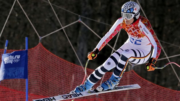 Nmeck lyaka Maria Hflov-Rieschov na trati olympijskho superobho slalomu.