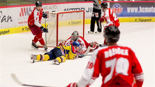 Momentka z prvoligovho hokejovho duelu esk Budjovice vs. Olomouc (erven)