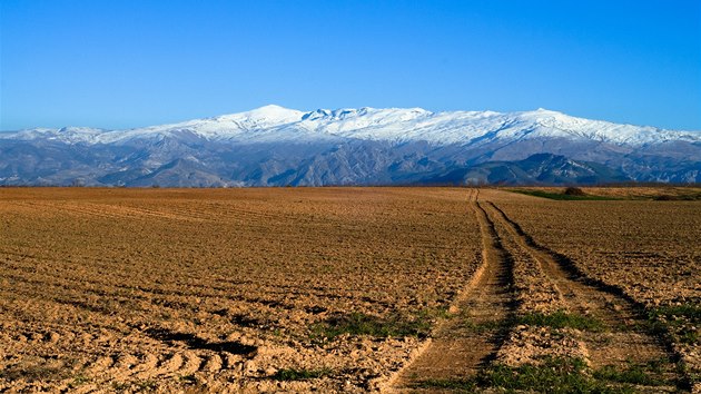 Pohled na zasnen heben Sierry Nevady z vnitrozem