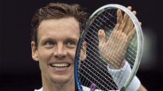 HLADKÝ POSTUP. Tomá� Berdych v semifinále v Rotterdamu snadno zdolal Ernestse