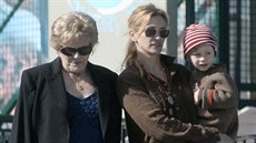 Julia Robertsová se synem a matkou Betty Lou Motesovou (2010)