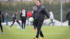 Trenér plze�ských gólman� Dragos Picu