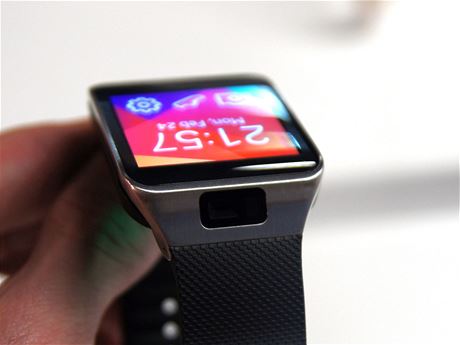 Samsung Gear 2 na veletrhu MWC