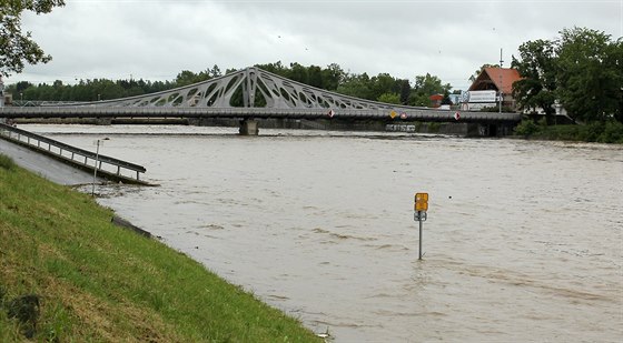 Loská povode zanesla koryto budjovické Vltavy.