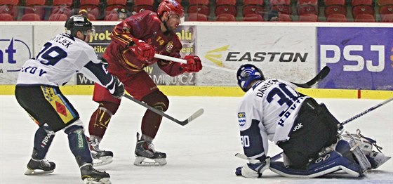 Momentka z tvrtfinálového duelu Jihlava vs. Havíov