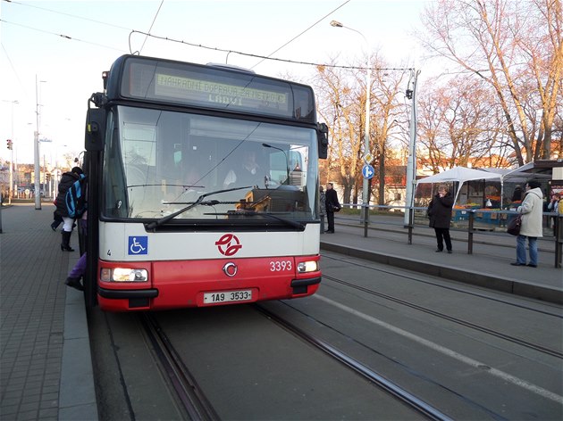 Náhradní autobusová doprava