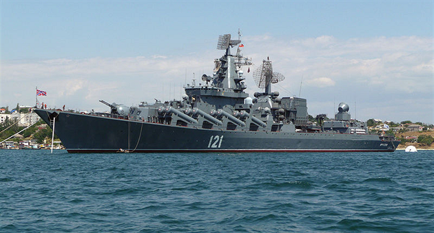 Američané jásají nad potopením ruského křižníku. Ale co jejich flotila?