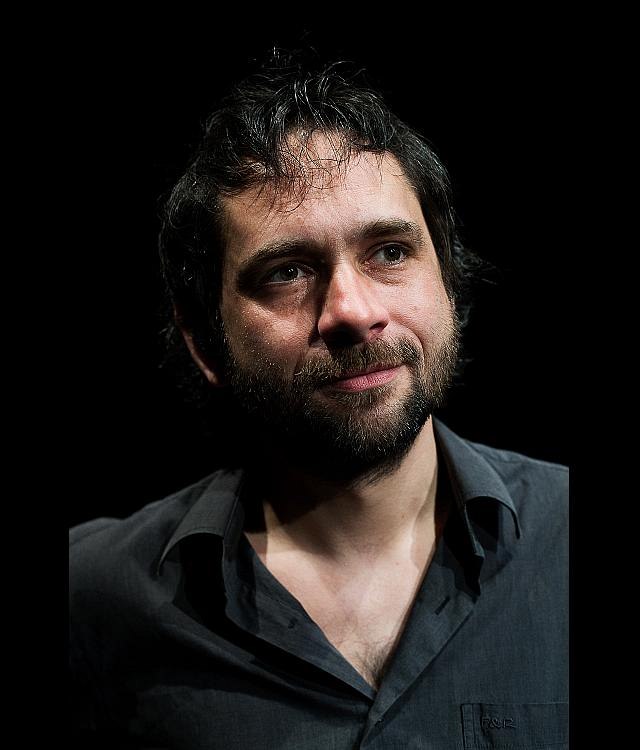 Milované povolání mi najednou přišlo nesmyslné, říká herec Filip Čapka
