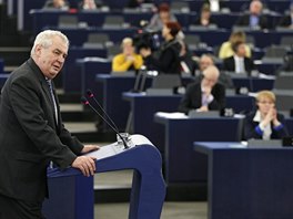 Miloš Zeman během svého projevu na půdě Evropského parlamentu ve Štrasburku...