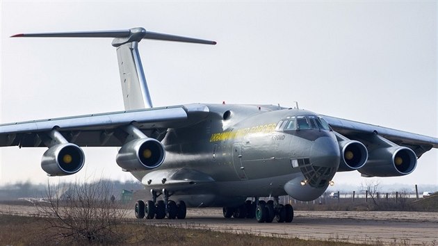 Tk transportn stroj Il-76 ukrajinskho letectva