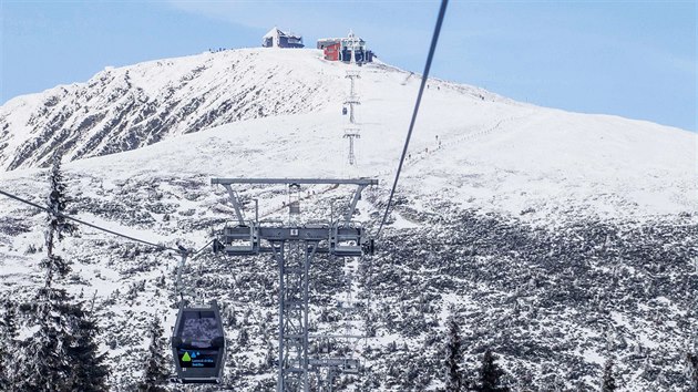 V sobotu byl oteven druhý úsek nové lanové dráhy z Rové hory na Snku. (22....