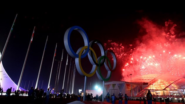 HRY SKONILY. Momentka ze slavnostnho zakonen zimnch olympijskch her v...