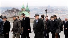 Pochod na Pra�ský hrad u p�íle�itosti 66. výro�í komunistického p�evratu v...