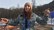 VRACÍM SE DOM. Ukrajinská lyaka Bogdana Macocká se vzdala startu ve slalomu.