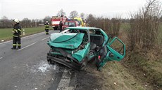 Dopravní nehoda na silnici mezi Blešnem a Nepasicemi na Královéhradecku. (19....