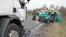 Dopravní nehoda na silnici mezi Blešnem a Nepasicemi na Královéhradecku. (19....