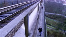 Most nad Libu�iným údolím v T�ebí�i je nechvaln� proslulý tím, �e p�itahuje...