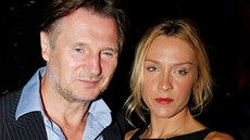 Liam Neeson se dva roky po smrti manelky dal dohromady s PR manaerkou Freyou...