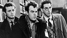 Harold Ramis (vpravo) ve filmu Krotitelé duch�