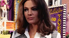 Jacqueline Bissetová ve filmu Poprvé (1968)