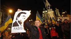 Na pra�ské Václavské nám�stí p�i�ly kyjevské demonstranty podpo�it stovky