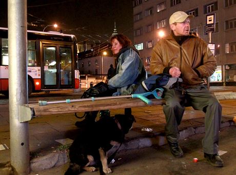 V Brn ije zhruba dva tisíce lidí bez stálého písteku nad hlavou. Prmrný vk a poet bezdomovc vak roste.