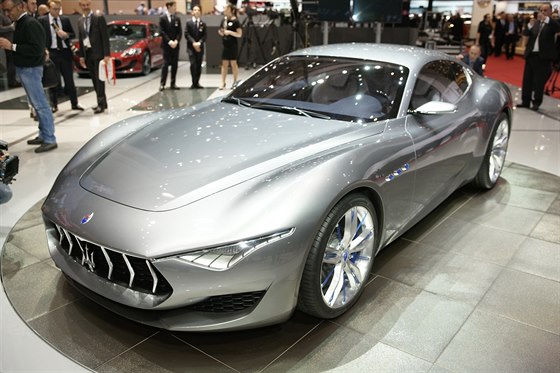 Maserati Alfieri půjde do výroby
