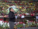 Kyjevské námstí Nezávislosti zaplavily kvtiny a svíky pro obti únorových...