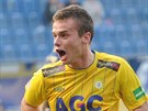 Teplický fotbalista Martin Jindráek slaví svj gól.