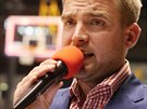 esko-polské Utkání hvzd: Libor Bouek v roli moderátora basketbalové show