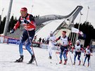 Ruský běžec na lyžích Alexander Legkov během závodu SP na 50 kilometrů v Oslu