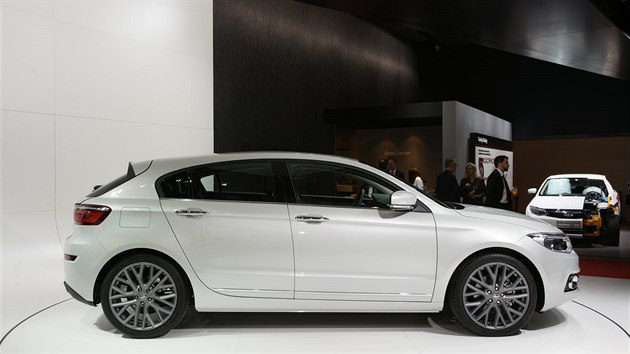 Qoros 3 Hatchback