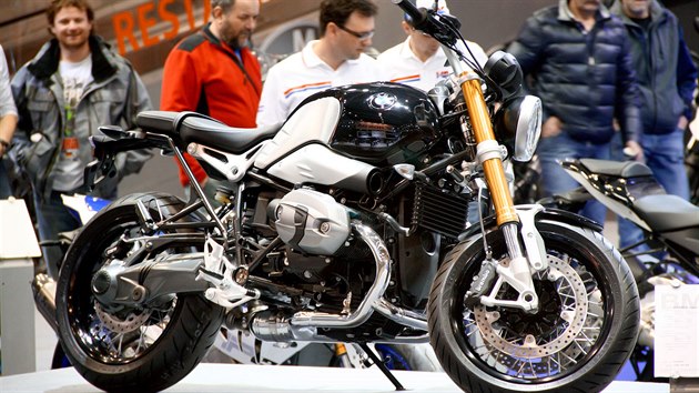 BMW NineT