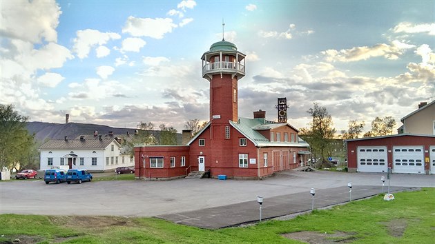 Požární zbrojnice ve švédském hornickém městečku Kiruna (červen 2013)