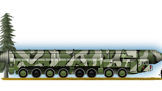 Přepravní vozidlo s kontejnerem pro raketu Topol M.