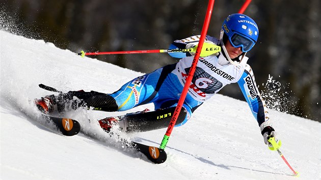 Maria Pietilov-Holmnerov ve slalomu v Aare.  