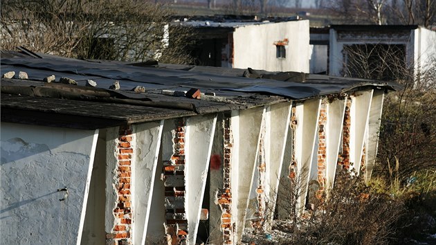 Straideln komplex oputnch a rozpadajcch se gari v Jabloov ulici bude u zanedlouho minulost.