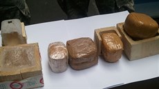 ást ze zabavených 182 kilogram heroinu